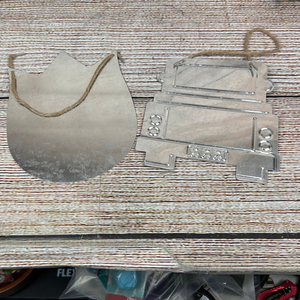 Crafters Square Embossed Galvanized Metal Truck and Tulip Wall Decor Set Silver